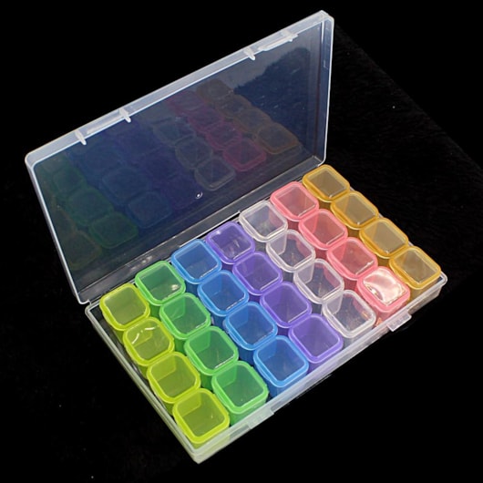 Caixa Organizadora 28 Divisórias Com 7x4 Colorida para unhas