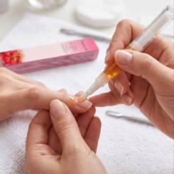 Caneta Óleo Hidratante para Cutículas 8ml D&Z Frutas Caneta Óleo Hidratante para Cutículas 8ml D&Z Frutas