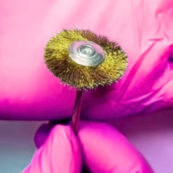 Escova de Aço para Limpeza de Brocas