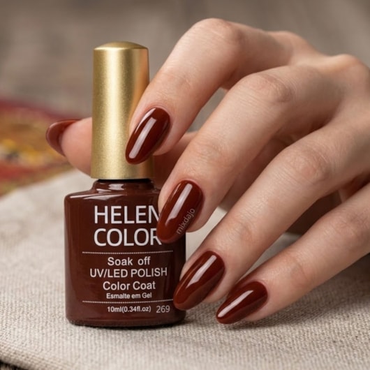 Esmalte em gel Marrom Avermelhado Soak Off Helen Color 269 para unhas