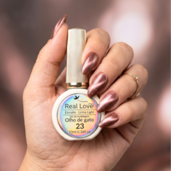 Esmalte em gel olho de gato Real Love Refletivo 23 Amêndoa Magnético Esmalte em gel olho de gato Real Love Refletivo 23 Amêndoa Magnético