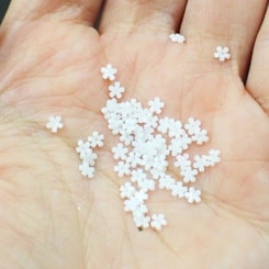 Flor Jasmim Branca 3mm 200 Peças Flor Jasmim Branca 3mm 200 Peças