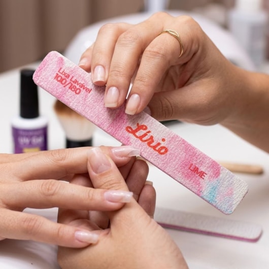 Lixa Jumbo Colorida Lirio 100/180 Lavavel para unhas