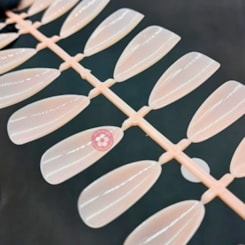 Postiça realista Light Pink 240un Postiças Postiça realista Light Pink 240un Postiças